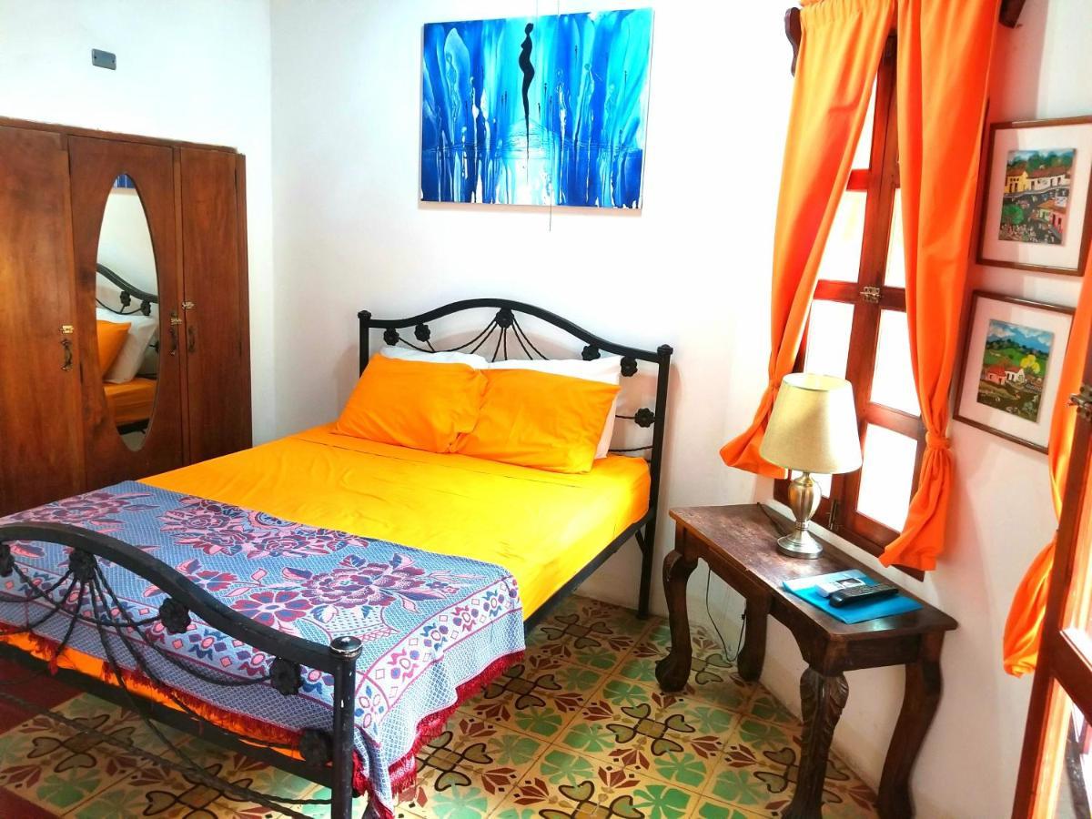 Casa Del Agua Bed & Breakfast Гранада Стая снимка